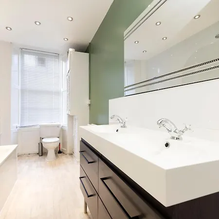 Joivy Chic And Spacious House At The Heart Of The City Edinburgh Exterior photo