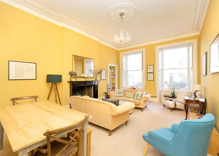 Joivy Chic And Spacious House At The Heart Of The City